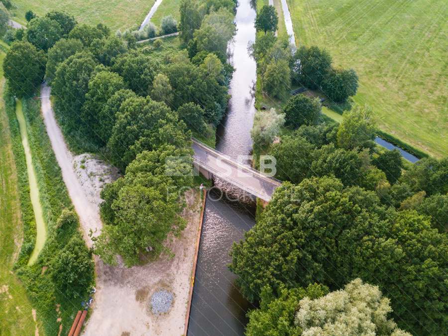 Brücke über den Störkanal