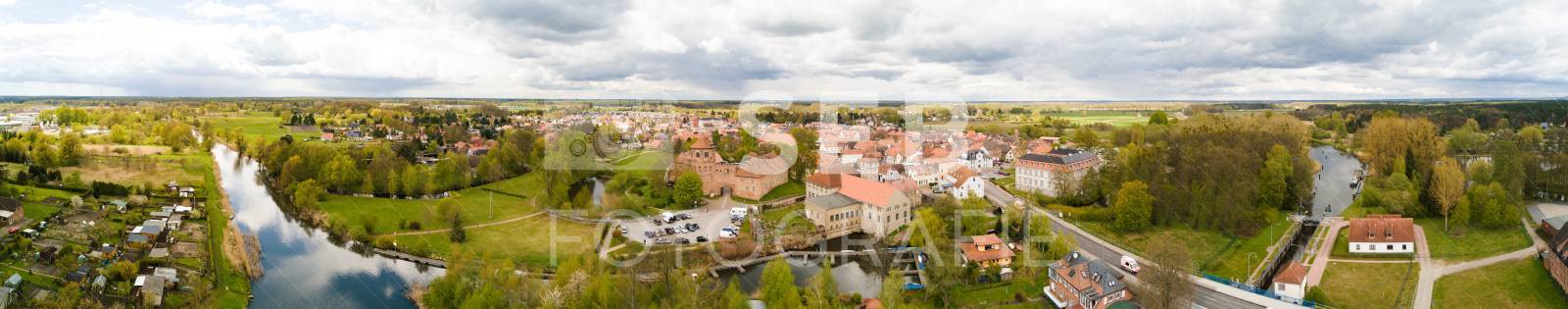 Panorama Neustadt im Frühling