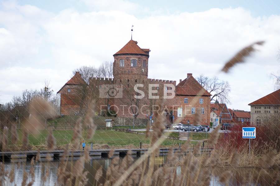 Blick über die Elde zur Neustädter Burg