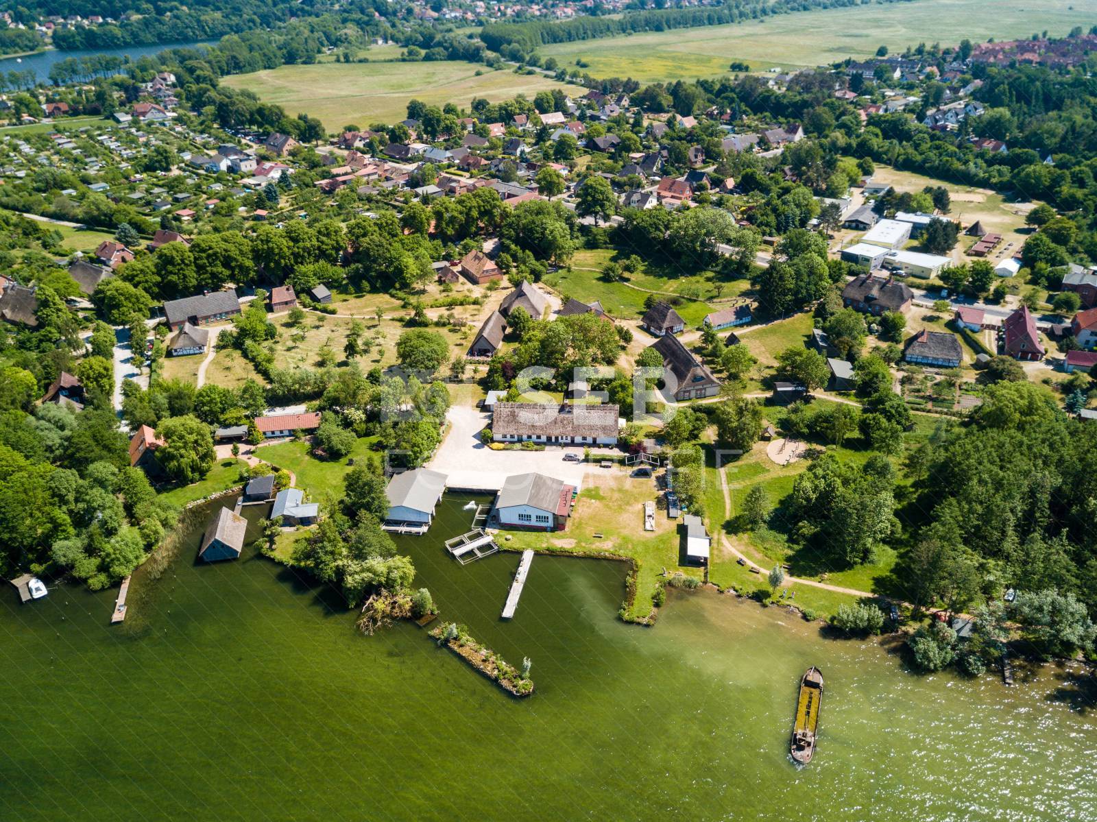 Mueß, Schweriner See