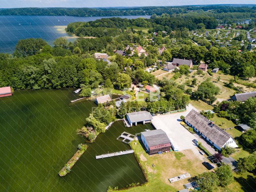 Mueß, Schweriner See