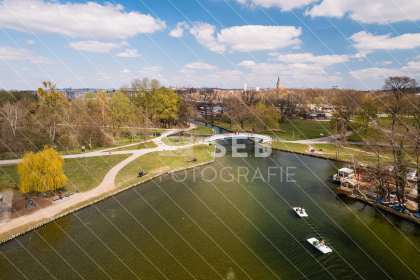 Tretboote auf dem Tollensesee