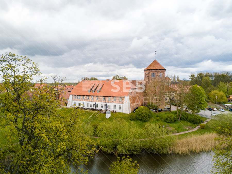 Burg Neustadt-Glewe im Frühling