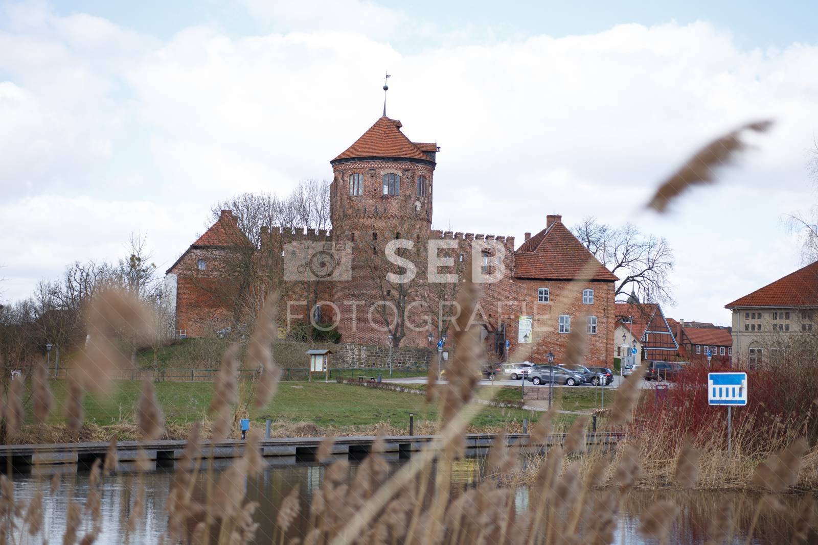 Blick über die Elde zur Neustädter Burg