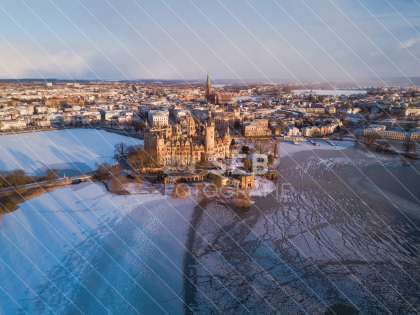 Schweriner Schloss bei Frost