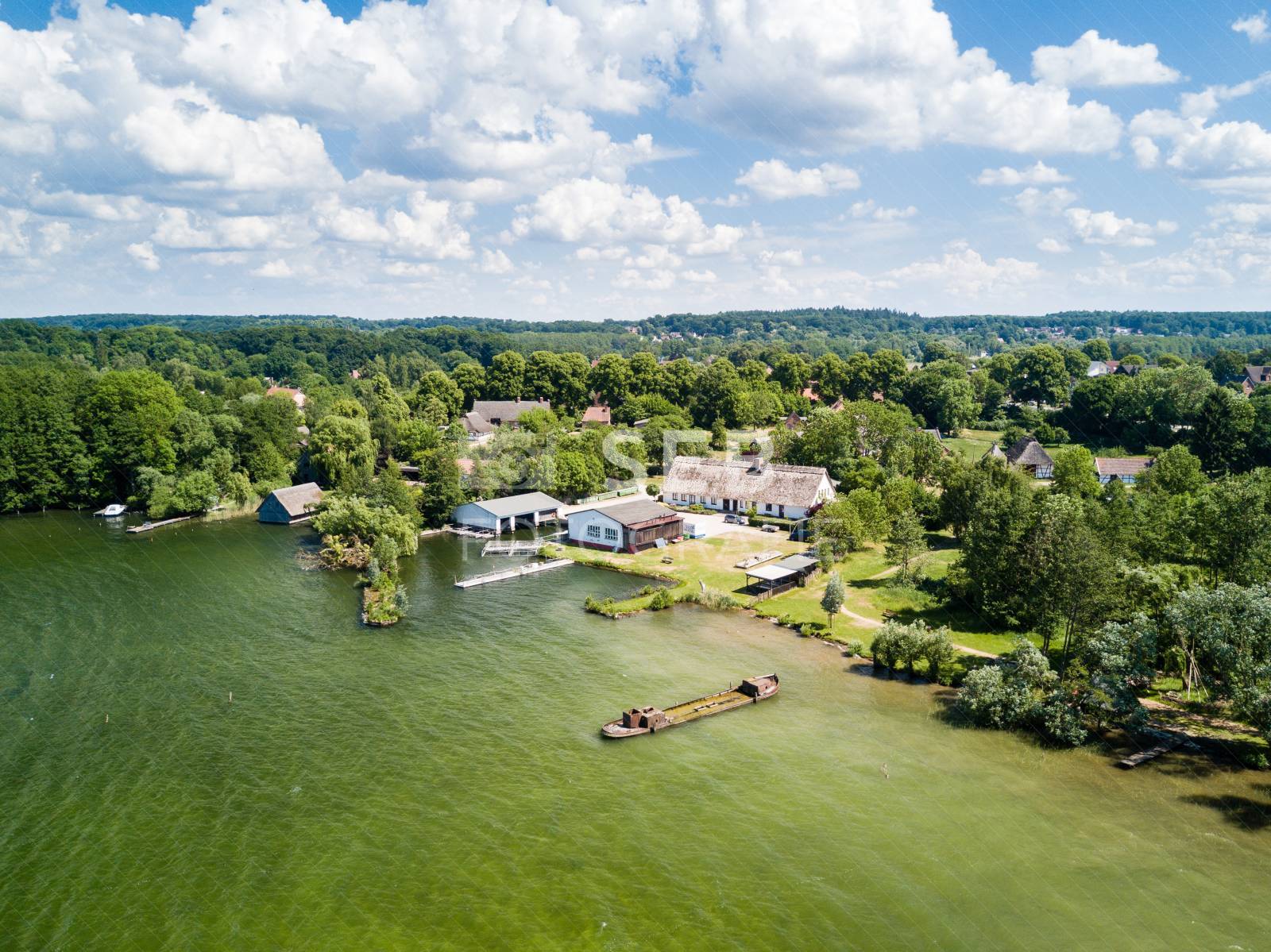 Mueß, Schweriner See