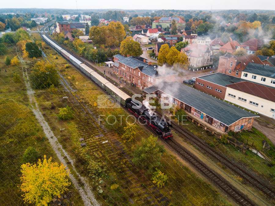 Dampflok am Bahnhof Neustadt-Glewe