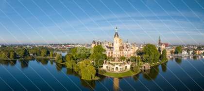 Panorama mit dem Schweriner Schloss