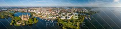 Panorama mit dem Schweriner Schloss